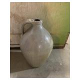 JUG WITH HANDLE GRAY