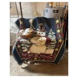 LARGE SEASHELLS AND BASKET