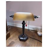 ANTIQUE LOOK DESK LAMP