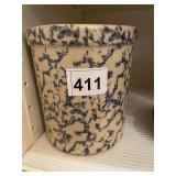 ROSEVILLE OH POTTERY CROCK