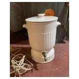 GLAZED BEVERAGE DISPENSER ELECTRIC DOES HAVE SMALL