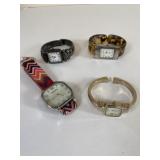 WRISTWATCHES CHICOS GENEVA TAPESTRY BAND WITH