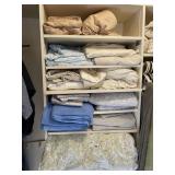 QUEEN SIZE SHEETS, 2 PILLOWS