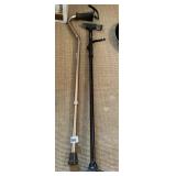 2 CANES ONE W/ NO TIP BOTTOM