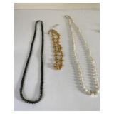 BEADED NECKLACE WITH BLUE STONES FACETED CRYSTAL