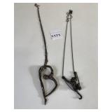 SILVER TONE CHAIN NECKLACES DECO MONKEY DANCER