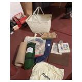 TRAVEL BAGS INCLUDING DRAWSTRING PAPER WHITE