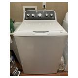 GE WASHING MACHINE W/ STAINLESS STEEL DRUM WORKS