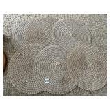 SIX 15" ROUND PLACE MATS