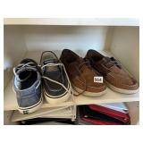 SZ. 11 SPERRY SHOES