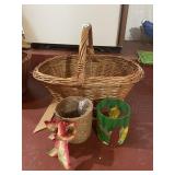 STURDY BASKET WITH HANDLE