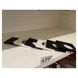 BLACK AND WHITE NAPKIN RINGS