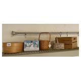 BANDED BOX, SM. BASKET W/ HEART CHARM, SM. WOOD