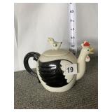 VINTAGE ROOSTER TEA POT W/ BIRD HANDLE