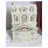 LENOX LIGHT UP CHRISTMAS VILLAGE NIB