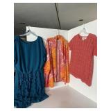 ALFRED DUNNER SIZE SMALL AND SZ 14 BLUE TOP