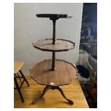 3 TIER ROUND TABLE 14" H