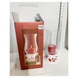 HOLLY SILHOUETTE HURRICANE WITH PILLAR CANDLE NIB
