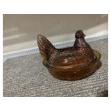 COVERED HEN AMBER GLASS