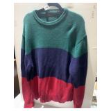 SZ. L EDDIE BAUER SWEATER