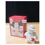 LENOX SNOWY GIFT SNOWMAN FIGURINE 5.75" H NIB
