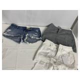 AM. EAGLE SZ. 0 PLAID SKIRT BLACK/WHITE, SZ. 24