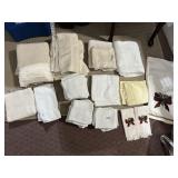 ASSORTED TOWELS, LOTS OF WASHCLOTHS