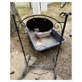 PLANTER W/ WELCOME SIGN, MIXING TRAY