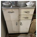 VINTAGE METAL STORAGE CABINET