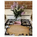 PIG SHAPED CUTTING BOARD WITH LILY FLOWERS