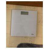 BATHROOM SCALE