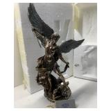 PACIFIC GIFTWARE STATUE BRONZE COLOR NEW IN