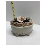 TRINKET BOX WITH LACE EDGE AND ROSE CENTER NUMBER