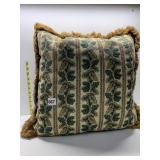 NEW LEAF DESIGN PILLOW 19 INCH BY 19 INCH WITH