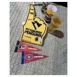 PLASTIC GLASSES PENGUINS, LG. FOAM FINGER
