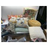 GROUP OF VINTAGE PILLOWS