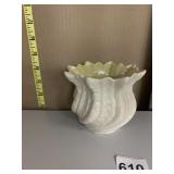 BELLEEK OPEN DESIGN VASE NEW WITH NO BOX