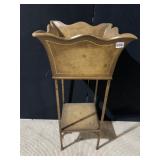 PLANTER WITH STENCILING AROUND EDGE WOOD