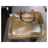 BROWN LEATHER TRAVEL BAG