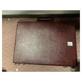 BURGUNDY BRIEFCASE APPEARS NEW