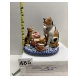 KITTENS TEATIME SCULPTURE NEW IN STYROFOAM BOX