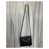 BLACK LEATHER DOUBLE HANDLE STRAP PURSE MAGNETIC