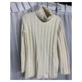 JONES OF NEW YORK M SWEATER CREAM COLOR LIKE NEW