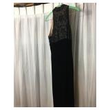 LADIES BLACK VELVET EVENING GOWN NITE LINE DELLA