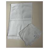 DAMASK TABLECLOTH WITH ROSE DESIGN AND 8 NAPKINS