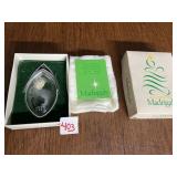 MADRIGALS ORNAMENT IN BOX