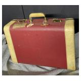 VINTAGE PAIR OF SUITCASES LINED WITH CELANESE