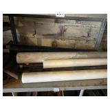 SHELF OF STEEL RODS AND PLASTIC TUBING