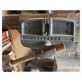 USA CRAFTSMAN BENCH WIDE VICE WILL NEED REMOVED