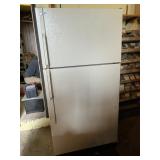 GE FRIDGE /FREEZER, 66 H X 32 W X 29 D